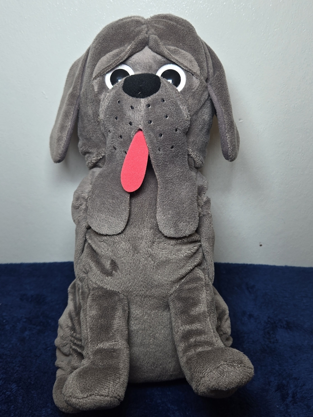 Wizarding World of Harry Potter Hagrid's Neopolitan Mastiff Dog Fang 14" Plush